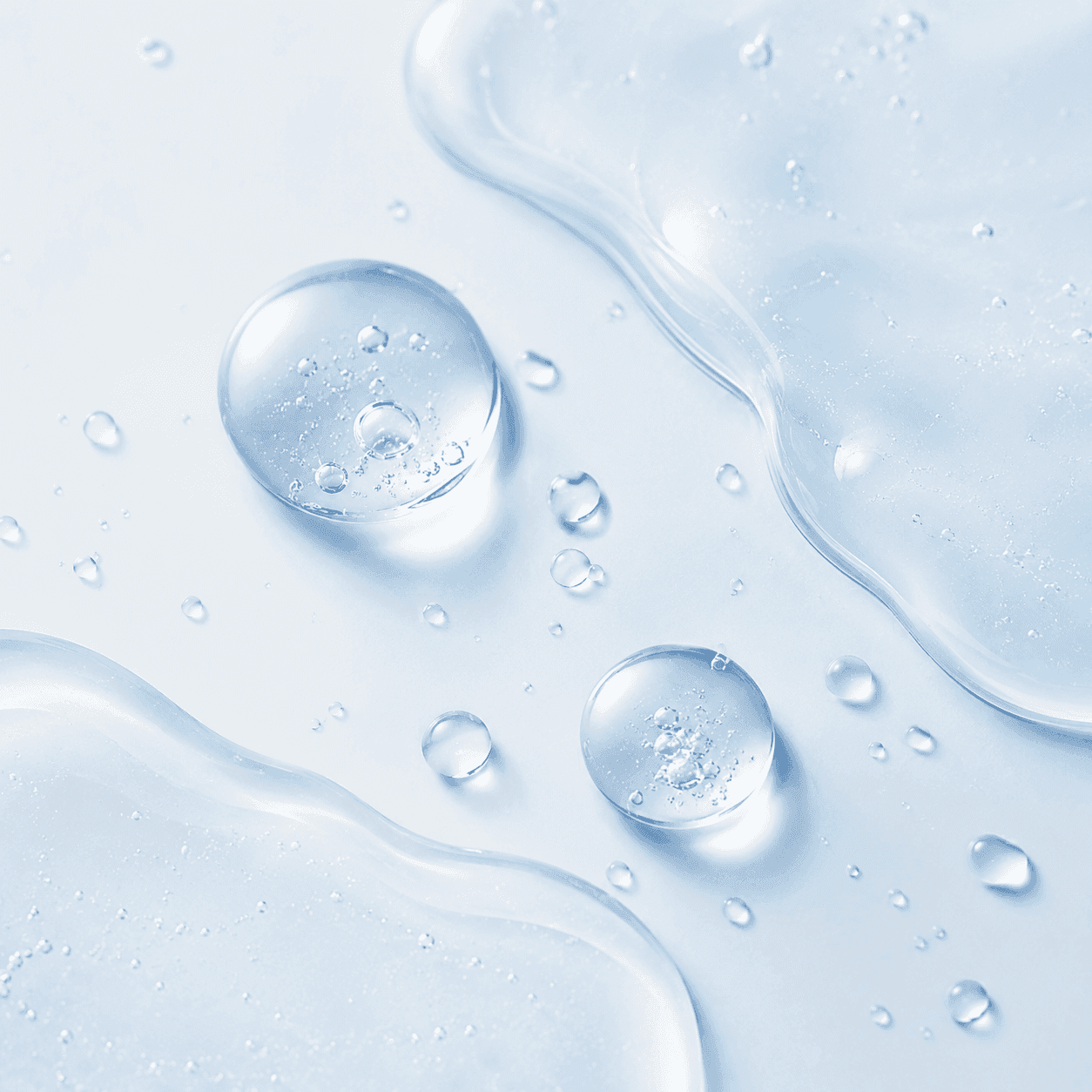 Dual-Weight Hyaluronic Acid — key active in Veloura Perfecting Serum. Skin stays plump all day so brightening actives work on a well-hydrated canvas.